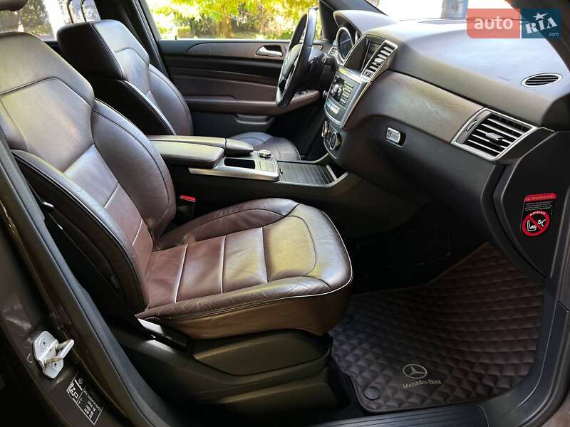 Внедорожник / Кроссовер Mercedes-Benz M-Class 2012 в Одессе