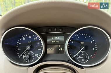 Позашляховик / Кросовер Mercedes-Benz M-Class 2009 в 