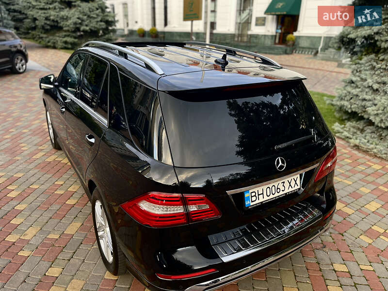 Внедорожник / Кроссовер Mercedes-Benz M-Class 2013 в Одессе