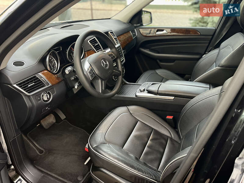 Внедорожник / Кроссовер Mercedes-Benz M-Class 2013 в Одессе
