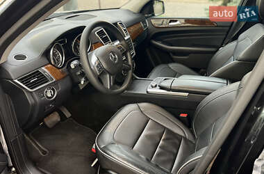 Позашляховик / Кросовер Mercedes-Benz M-Class 2013 в 