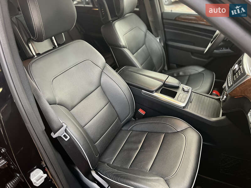 Внедорожник / Кроссовер Mercedes-Benz M-Class 2013 в Одессе