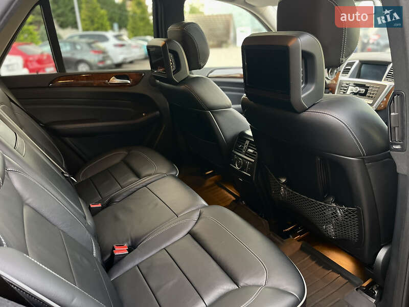 Внедорожник / Кроссовер Mercedes-Benz M-Class 2013 в Одессе