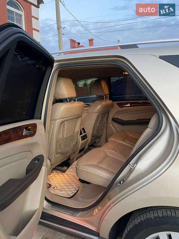 Внедорожник / Кроссовер Mercedes-Benz M-Class 2011 в Черноморске фото 5 Внедорожник / Кроссовер Mercedes-Benz M-Class 2011 в Черноморске