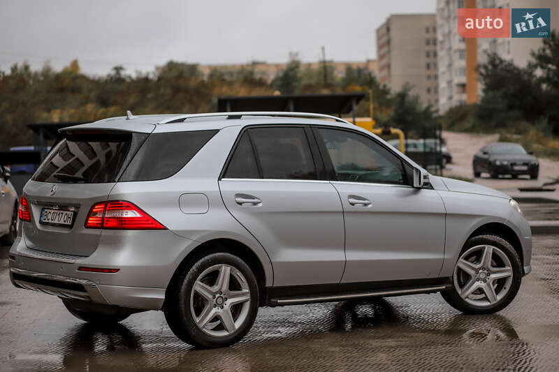 Позашляховик / Кросовер Mercedes-Benz M-Class 2013 в Львові фото 3 Позашляховик / Кросовер Mercedes-Benz M-Class 2013 в Львові