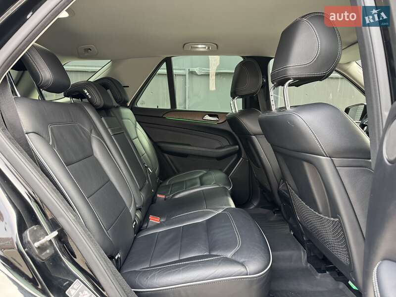 Внедорожник / Кроссовер Mercedes-Benz M-Class 2011 в Киеве