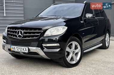 Внедорожник / Кроссовер Mercedes-Benz M-Class 2011 в 
