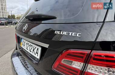 Внедорожник / Кроссовер Mercedes-Benz M-Class 2011 в 
