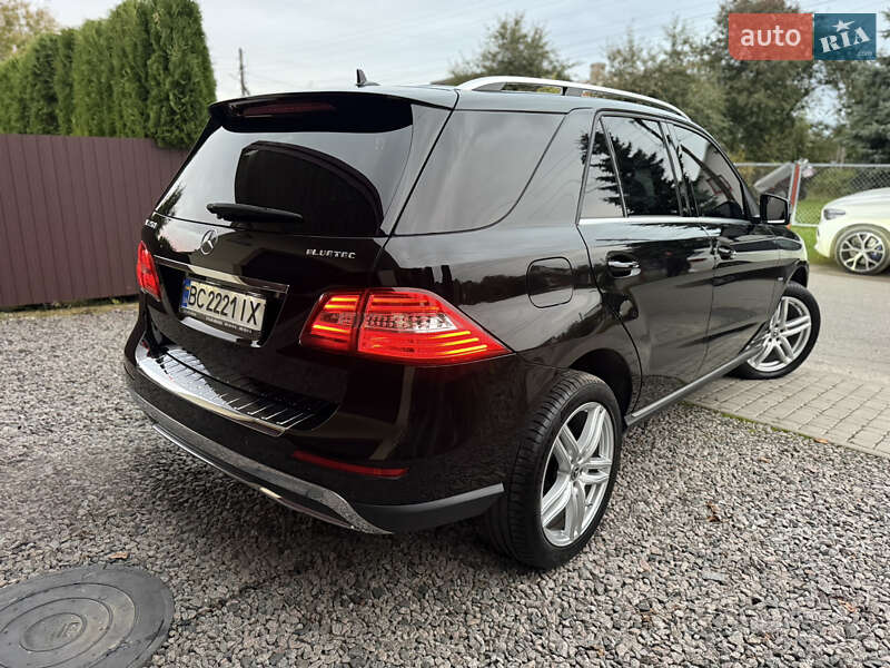 Внедорожник / Кроссовер Mercedes-Benz M-Class 2011 в Львове