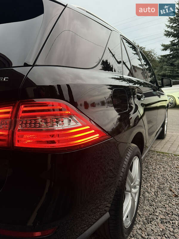Внедорожник / Кроссовер Mercedes-Benz M-Class 2011 в Львове