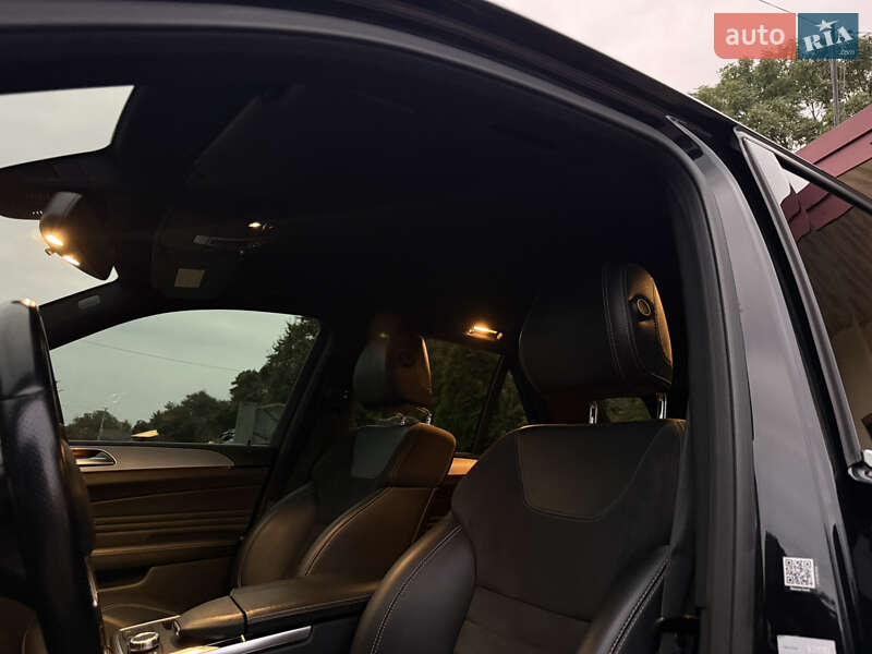 Внедорожник / Кроссовер Mercedes-Benz M-Class 2011 в Львове
