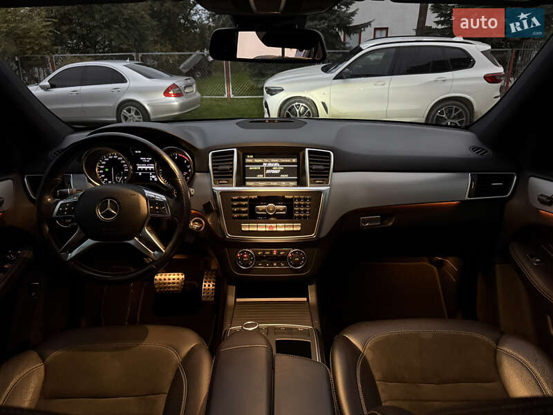 Внедорожник / Кроссовер Mercedes-Benz M-Class 2011 в Львове