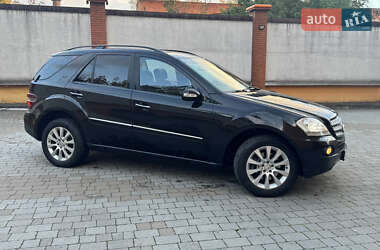 Внедорожник / Кроссовер Mercedes-Benz M-Class 2006 в 