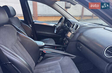 Внедорожник / Кроссовер Mercedes-Benz M-Class 2006 в 