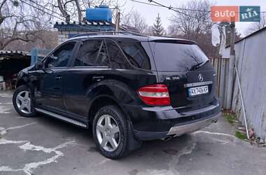 Позашляховик / Кросовер Mercedes-Benz M-Class 2008 в 