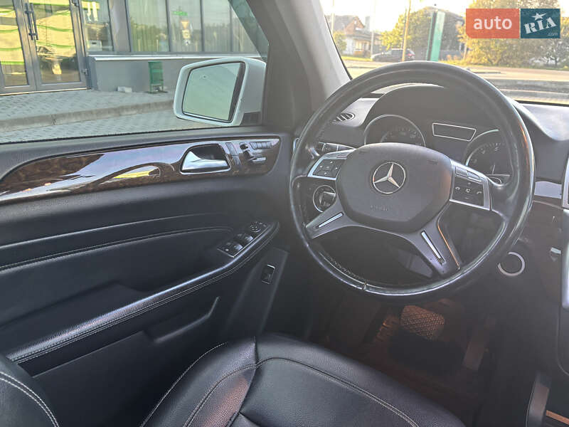 Позашляховик / Кросовер Mercedes-Benz M-Class 2012 в Нововолинську фото 19 Позашляховик / Кросовер Mercedes-Benz M-Class 2012 в Нововолинську