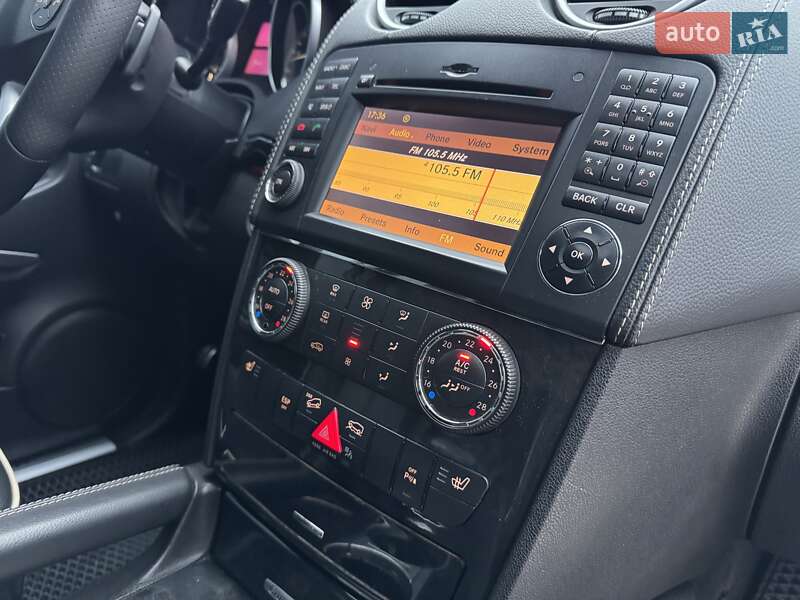 Позашляховик / Кросовер Mercedes-Benz M-Class 2010 в Києві