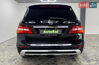 Внедорожник / Кроссовер Mercedes-Benz M-Class 2015 в 