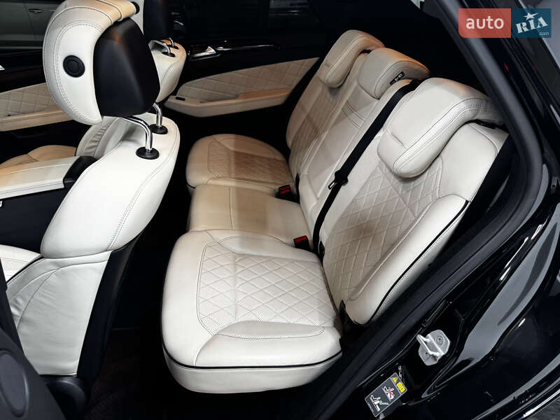 Позашляховик / Кросовер Mercedes-Benz M-Class 2015 в Одесі