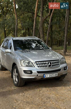 Внедорожник / Кроссовер Mercedes-Benz M-Class 2006 в Киеве