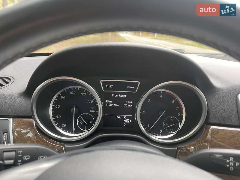 Внедорожник / Кроссовер Mercedes-Benz M-Class 2011 в Киеве