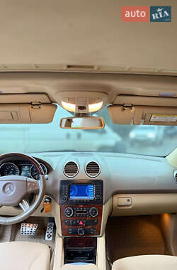 Внедорожник / Кроссовер Mercedes-Benz M-Class 2005 в 