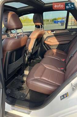 Внедорожник / Кроссовер Mercedes-Benz M-Class 2015 в 
