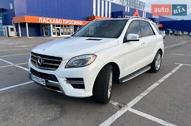 Внедорожник / Кроссовер Mercedes-Benz M-Class 2015 в 