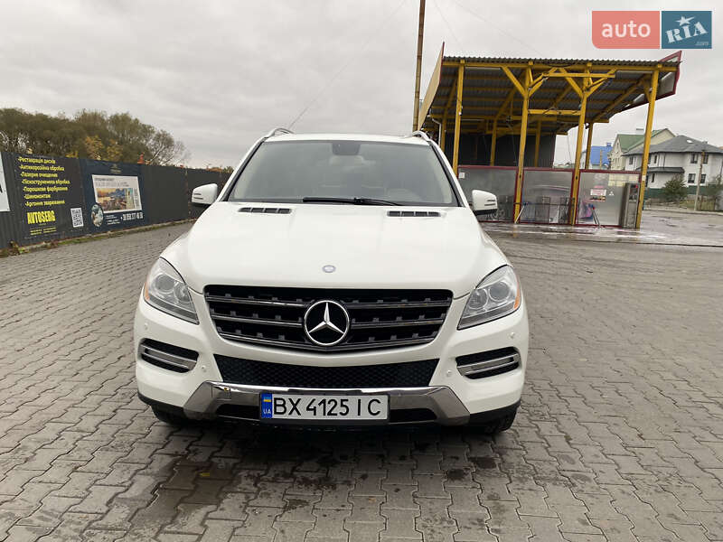 Внедорожник / Кроссовер Mercedes-Benz M-Class 2011 в Хмельницком