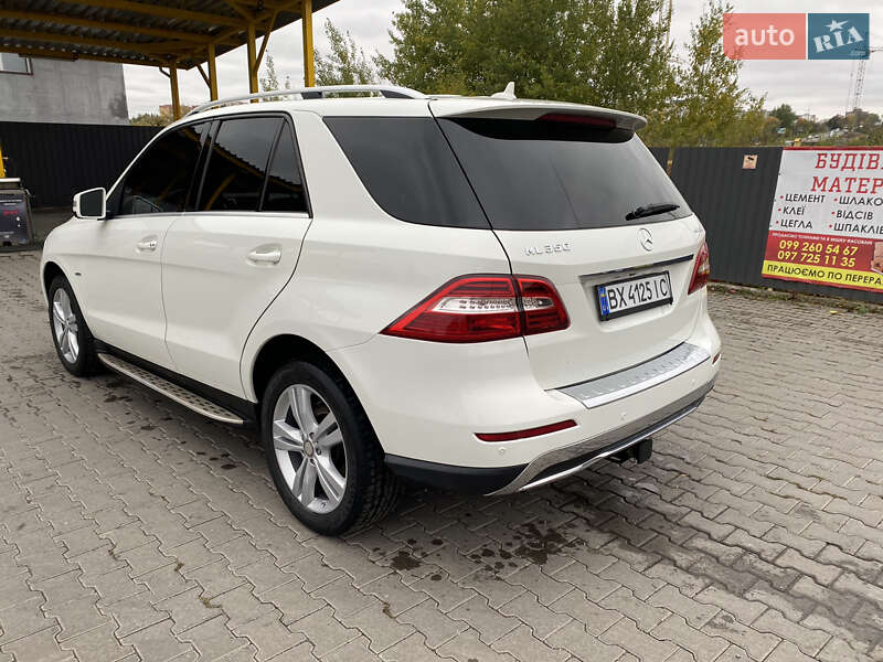 Внедорожник / Кроссовер Mercedes-Benz M-Class 2011 в Хмельницком