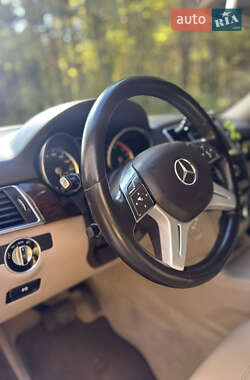 Внедорожник / Кроссовер Mercedes-Benz M-Class 2013 в 