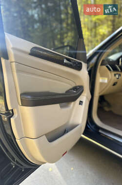 Внедорожник / Кроссовер Mercedes-Benz M-Class 2013 в 