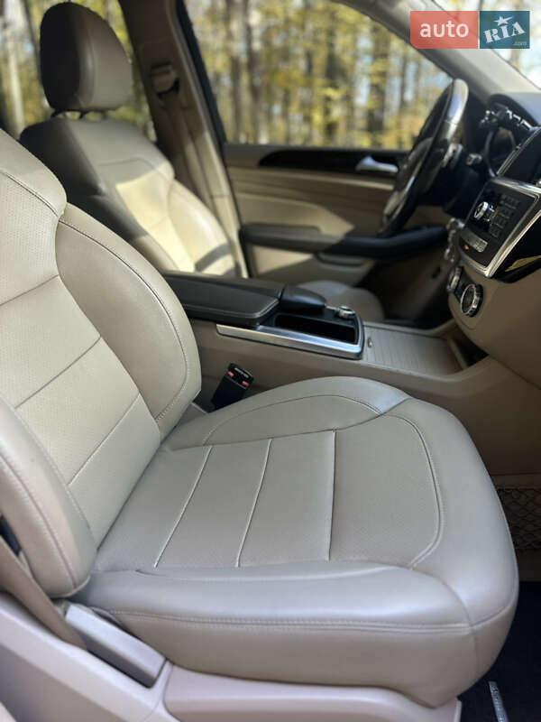 Внедорожник / Кроссовер Mercedes-Benz M-Class 2013 в Черновцах