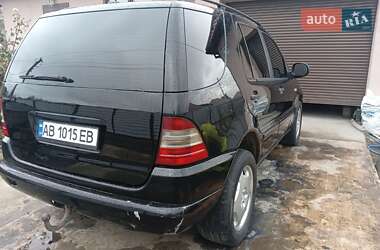 Позашляховик / Кросовер Mercedes-Benz M-Class 2000 в 