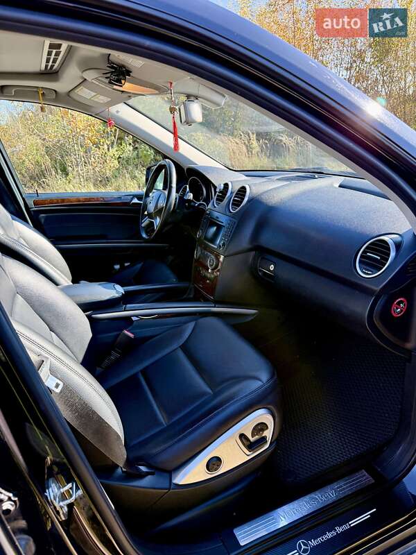 Позашляховик / Кросовер Mercedes-Benz M-Class 2011 в Львові фото 10 Позашляховик / Кросовер Mercedes-Benz M-Class 2011 в Львові