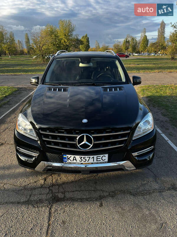 Позашляховик / Кросовер Mercedes-Benz M-Class 2015 в Кам'янському фото 2 Позашляховик / Кросовер Mercedes-Benz M-Class 2015 в Кам'янському