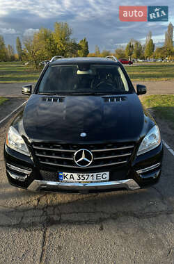 Позашляховик / Кросовер Mercedes-Benz M-Class 2015 в 