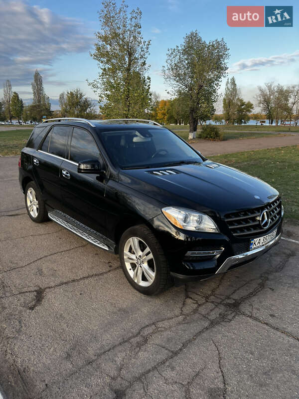 Позашляховик / Кросовер Mercedes-Benz M-Class 2015 в Кам'янському фото 10 Позашляховик / Кросовер Mercedes-Benz M-Class 2015 в Кам'янському