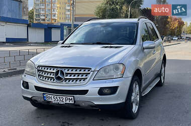 Позашляховик / Кросовер Mercedes-Benz M-Class 2008 в 