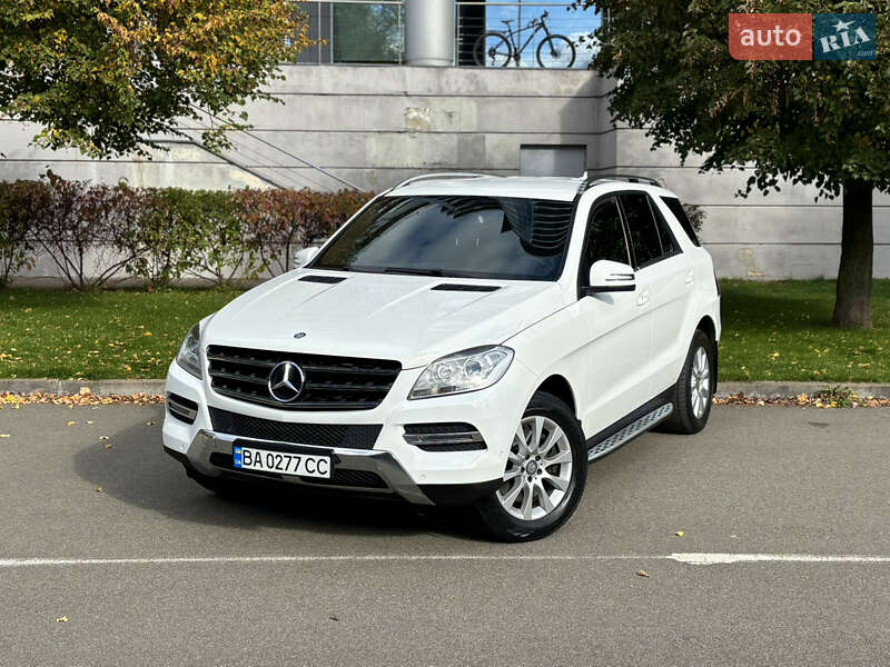 Внедорожник / Кроссовер Mercedes-Benz M-Class 2015 в Киеве фото 6 Внедорожник / Кроссовер Mercedes-Benz M-Class 2015 в Киеве