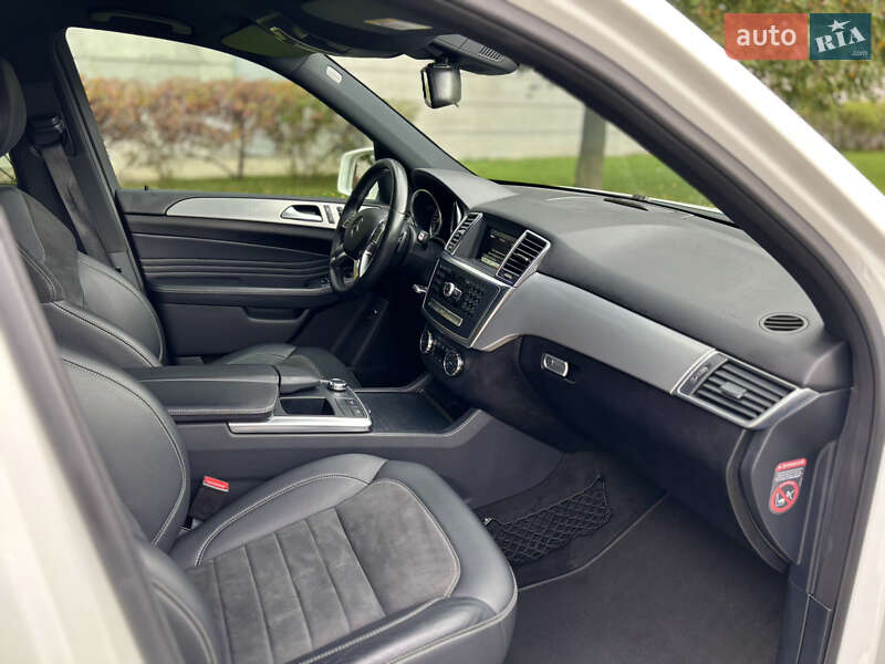 Внедорожник / Кроссовер Mercedes-Benz M-Class 2015 в Киеве фото 14 Внедорожник / Кроссовер Mercedes-Benz M-Class 2015 в Киеве