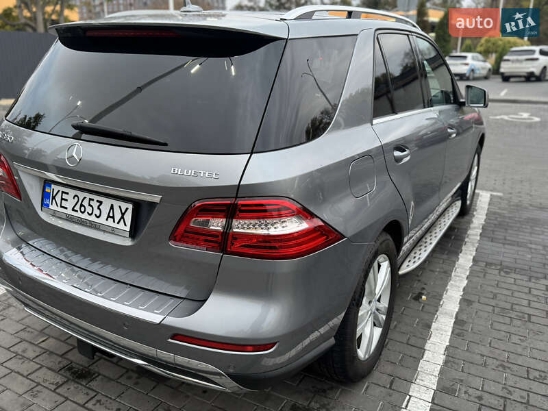 Позашляховик / Кросовер Mercedes-Benz M-Class 2012 в Дніпрі фото 14 Позашляховик / Кросовер Mercedes-Benz M-Class 2012 в Дніпрі