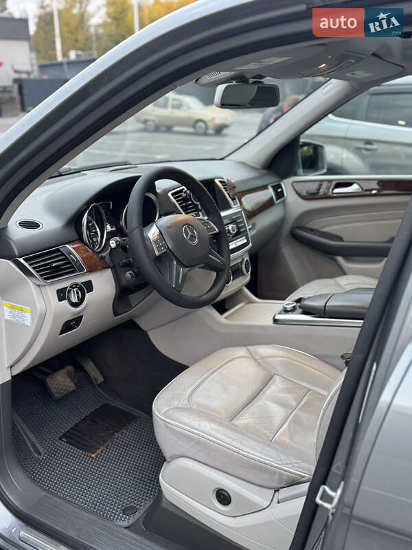 Позашляховик / Кросовер Mercedes-Benz M-Class 2012 в Дніпрі фото 26 Позашляховик / Кросовер Mercedes-Benz M-Class 2012 в Дніпрі