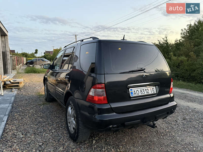Внедорожник / Кроссовер Mercedes-Benz M-Class 2004 в Ужгороде фото 3 Внедорожник / Кроссовер Mercedes-Benz M-Class 2004 в Ужгороде