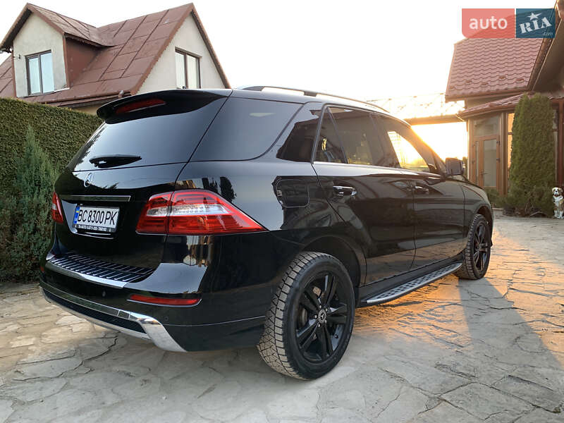 Позашляховик / Кросовер Mercedes-Benz M-Class 2012 в Львові фото 4 Позашляховик / Кросовер Mercedes-Benz M-Class 2012 в Львові