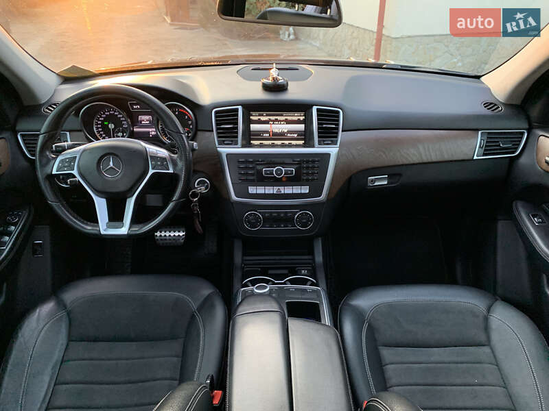 Позашляховик / Кросовер Mercedes-Benz M-Class 2012 в Львові фото 9 Позашляховик / Кросовер Mercedes-Benz M-Class 2012 в Львові
