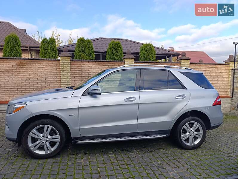 Позашляховик / Кросовер Mercedes-Benz M-Class 2012 в Житомирі фото 9 Позашляховик / Кросовер Mercedes-Benz M-Class 2012 в Житомирі