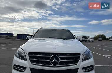 Внедорожник / Кроссовер Mercedes-Benz M-Class 2015 в Луцке