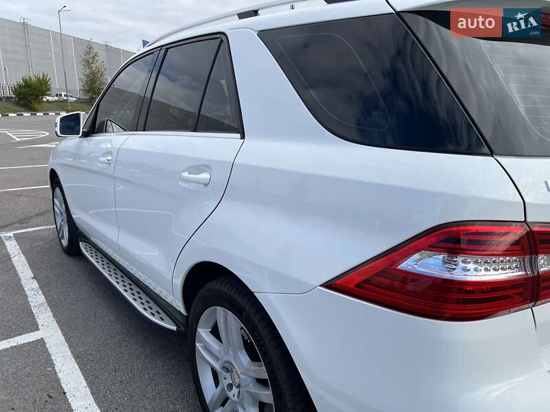 Позашляховик / Кросовер Mercedes-Benz M-Class 2015 в Луцьку фото 6 Позашляховик / Кросовер Mercedes-Benz M-Class 2015 в Луцьку