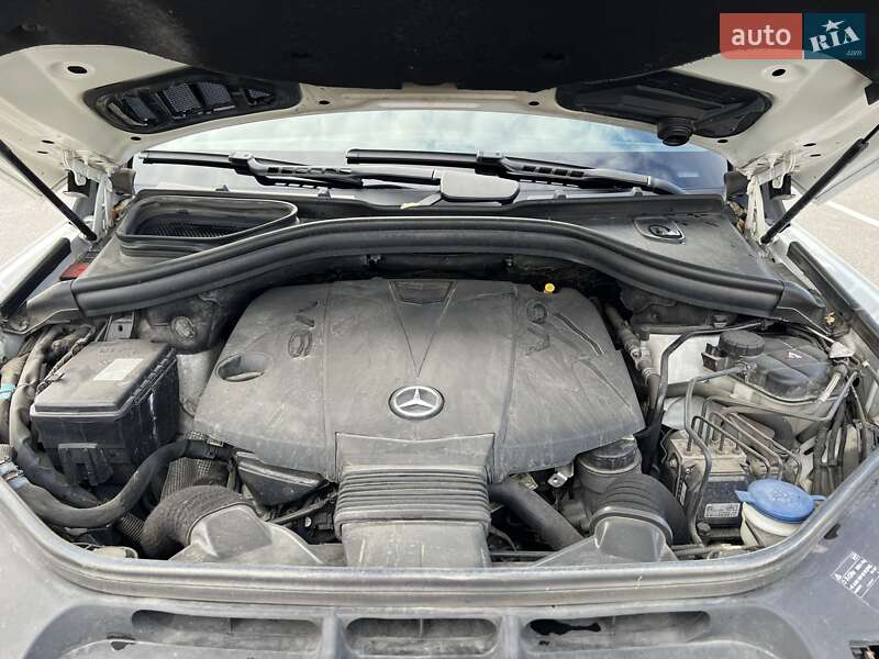 Позашляховик / Кросовер Mercedes-Benz M-Class 2015 в Луцьку фото 32 Позашляховик / Кросовер Mercedes-Benz M-Class 2015 в Луцьку